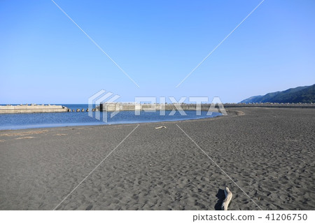 Atsuta Beachfront Pool Atsuta Beachfront Pool 41206750