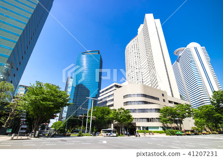 綠色辦公室鎮的一條大道 綠色辦公室鎮的一條大道 41207231