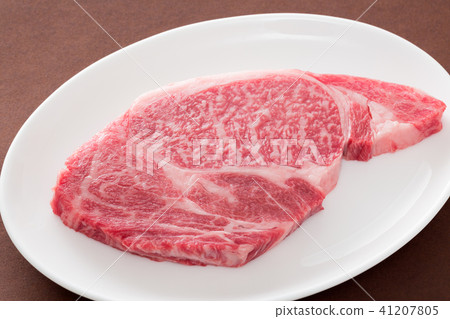 sirloin steak  41207805