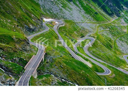 winding serpentine of the TransFagarasan road winding serpentine of the TransFagarasan road 41208345