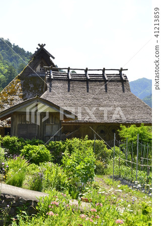 [京都府南丹市]美山茅草村 41213859