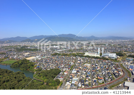 A park with a pond Shirarumi Oike park Shooting Fukuoka city direction from Kasugaru 41213944