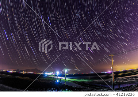 Hatota海上漂浮道路的星空 Hatota海上漂浮道路的星空 41219226