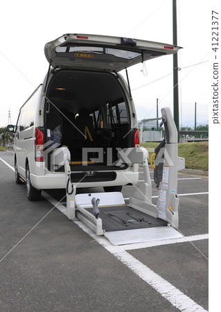 福利汽車電梯 41221377