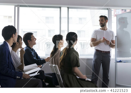 Foreign language school image 41221523