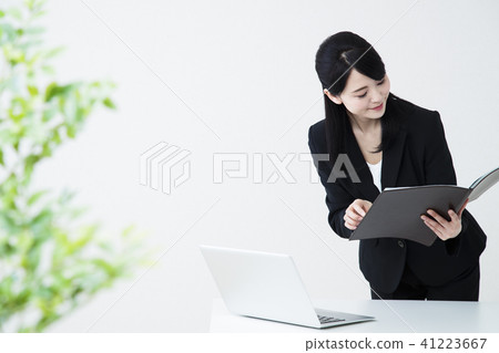 Business office women personal computer business woman 41223667
