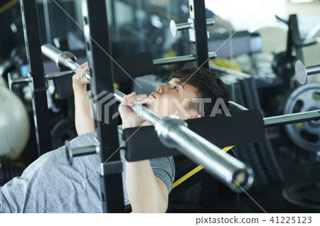 Fitness male bench press Fitness male bench press 41225123