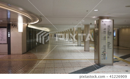 無人梅田地下 41226909