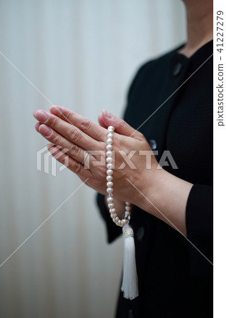 葬禮（黑色正式病房告別套裝suitcopy太空身體部位無臉珠） 41227279