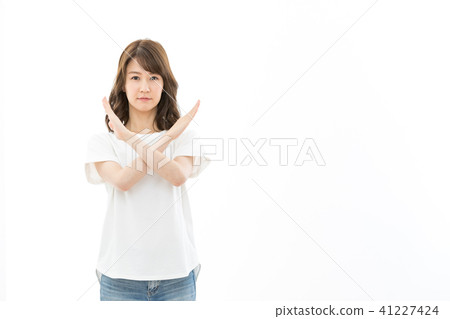 年輕女子NG 41227424