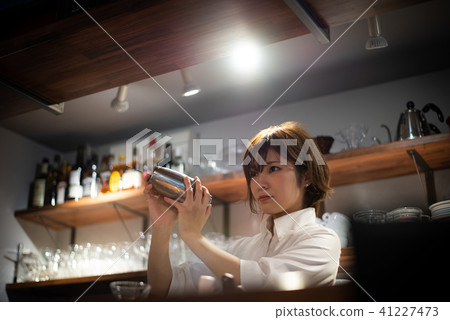 Bartender ladies Bartender ladies 41227473