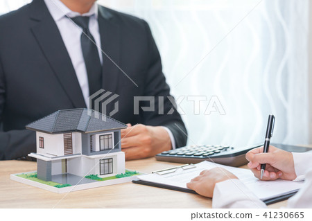 customer sign loan contract - businessman waiting. 41230665