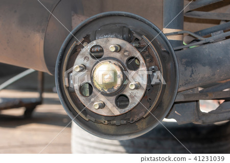 Wheel and Brake Repair and Replacement Wheel and Brake Repair and Replacement 41231039
