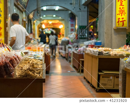 Dihua Street View Dihua Street View 41231920