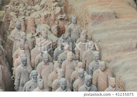 The Terracotta Army warriors in Xian The Terracotta Army warriors in Xian 41235075