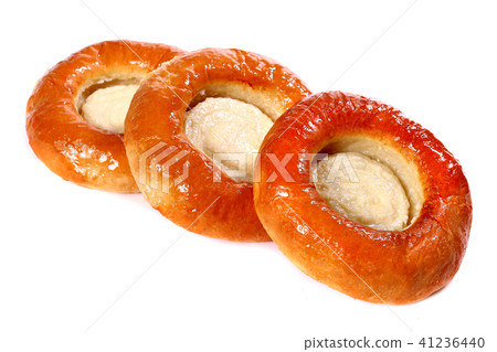 Three vatrushki filled with quark 41236440