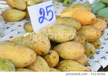 Ripe mango in street food 41238382