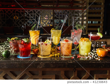 cocktails in the bar 41238643