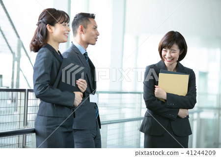 Three businessmen business scenes office scene 41244209