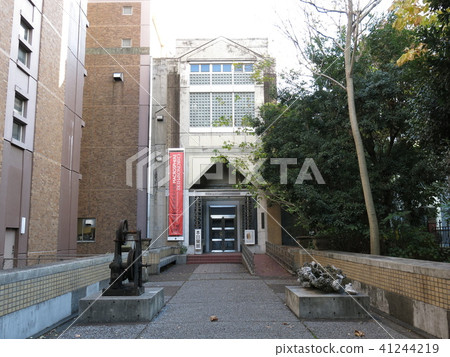 The University of Tokyo General Research Museum (Hongo Main Building) 41244219