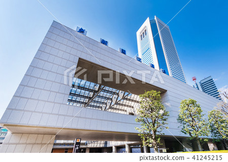 New National Theater and Tokyo Opera City 41245215