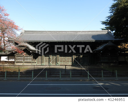Former cause Ikeda residence front gate (Kuromon) 41246951