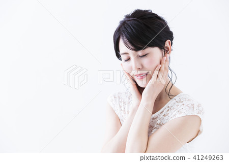 Beauty Female Skin Care Young Women Beauty Beauty Female Skin Care Young Women Beauty 41249263