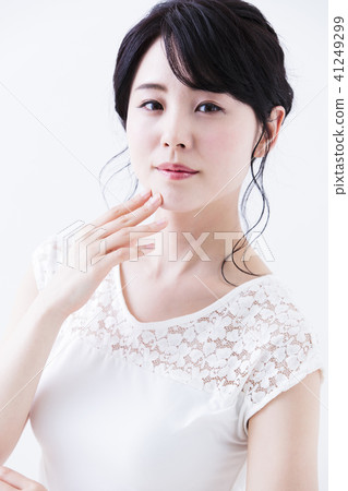  美容女性護膚年輕女性美容 41249299