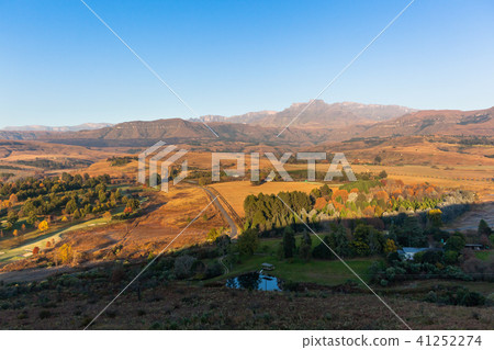 Drakensberg Mountains Champagne Castle Landscape 41252274