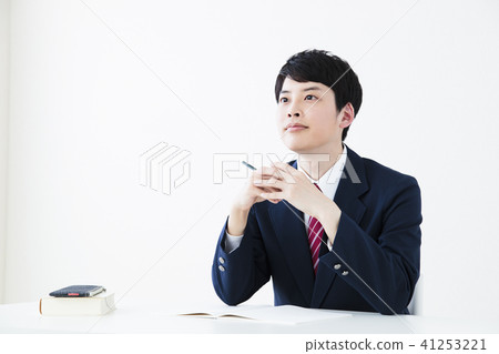 高中生男性考試考試教育學習 41253221