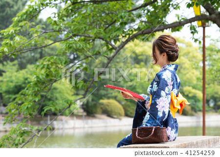 浴衣的女人 浴衣的女人 41254259