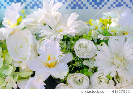 artificial flowers of white Rose and Gerbera 41257933