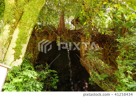 Good waterfall 41258434
