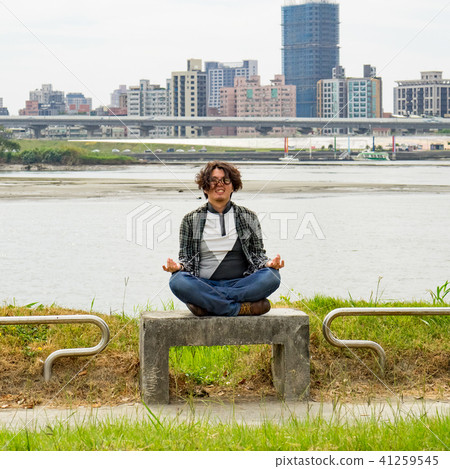 都會男子 41259545