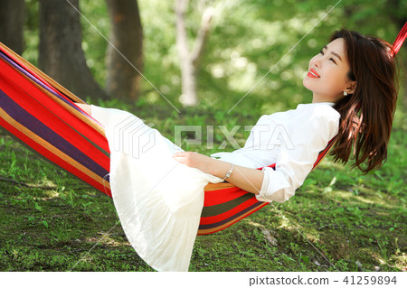 Model, relaxation, hammock, leisure, girl, vacation, sleep 41259894