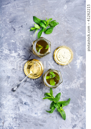 Jam from fresh spearmint 41262215