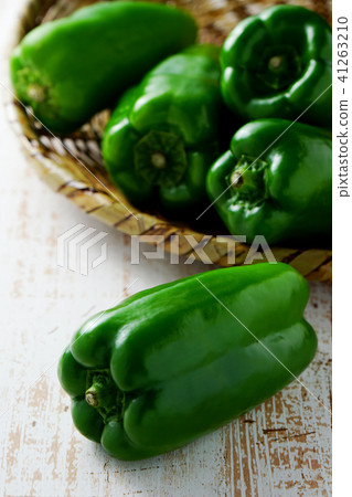 green pepper green pepper 41263210