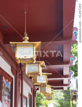 Kanda Meisami's suspended light basket (Chiyoda Ward, Tokyo) 41267265