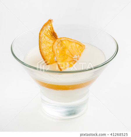 orange panna cotta orange panna cotta 41268525