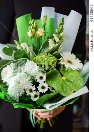 nice bouquet in the hands 41268668
