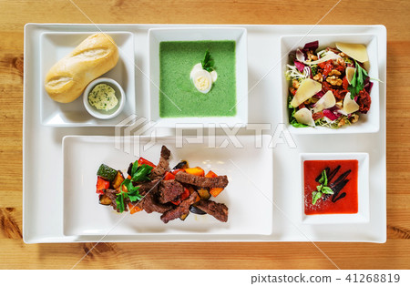 dinner in the restaurant dinner in the restaurant 41268819