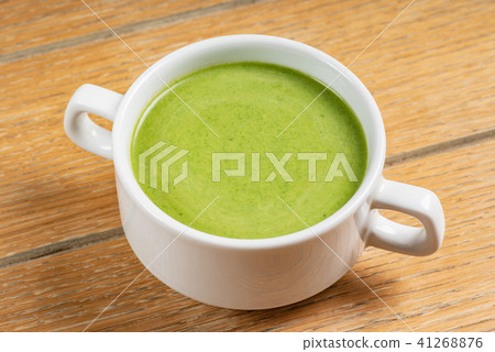 pea cream soup pea cream soup 41268876