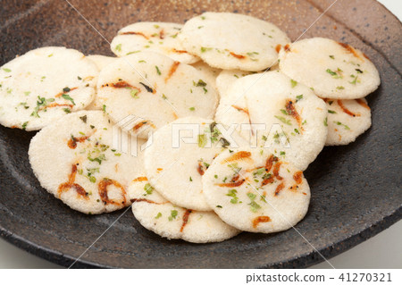 Shrimp cracker 41270321