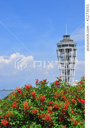 Enoshima Sea Candle (Observation Lighthouse) and American Dego (Vertical) 41273031
