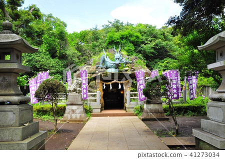 神奈川縣藤澤市江之島江島神社內的龍宮(和田之宮) 神奈川縣藤澤市江之島江島神社內的龍宮(和田之宮) 41273034