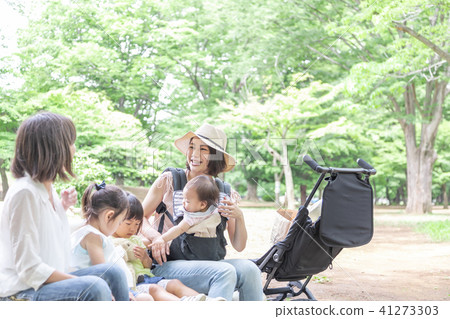 Child caremat 41273303