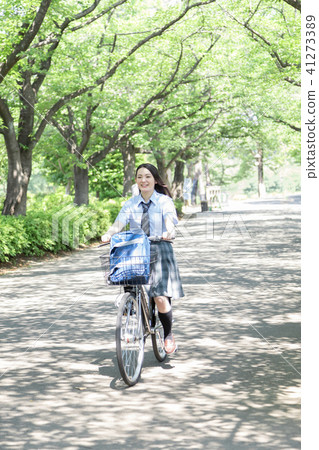 high school girl  41273389