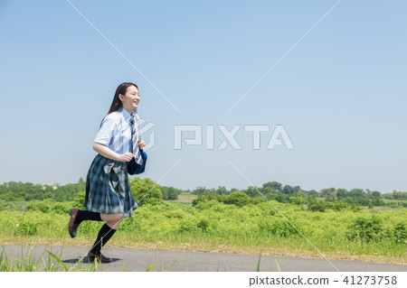 high school girl  41273758