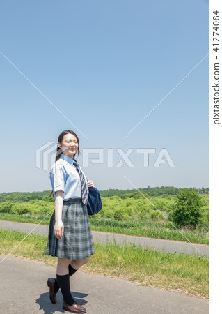 high school girl high school girl 41274084