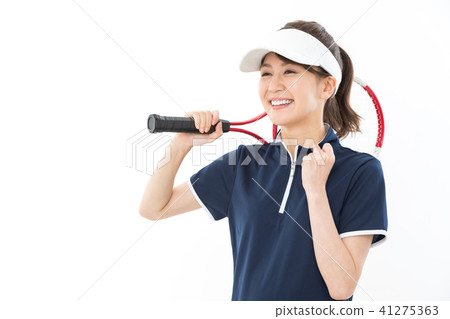 Young lady tennis 41275363